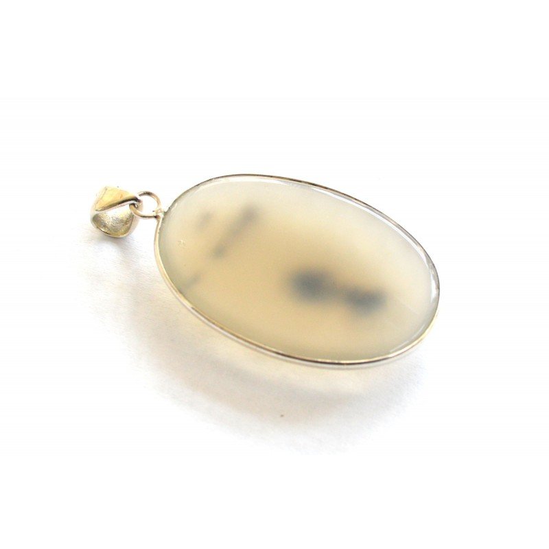 Silver pendant with dendritic scenic agate