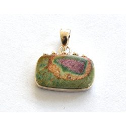 Silver pendant with ruby fuchsite