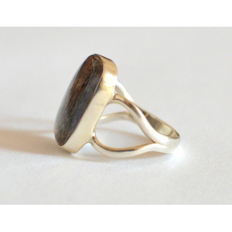 Silver ring with rainbow sunstone, Tanzania