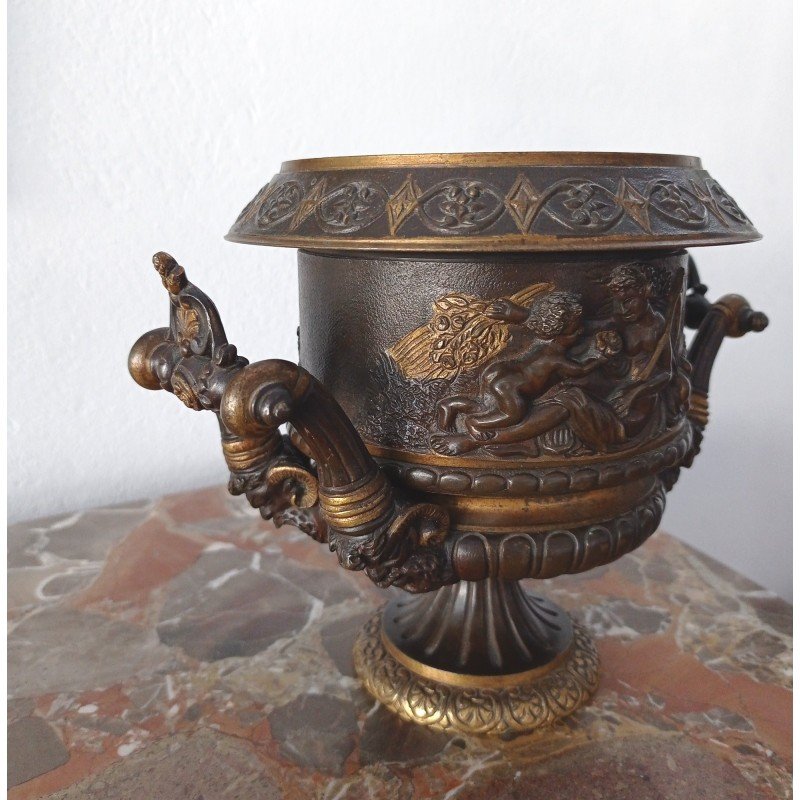 Neoclassical bronze vase/urn