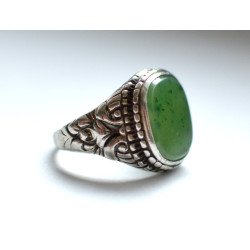 Heavy silver ring with jade - unisex 2