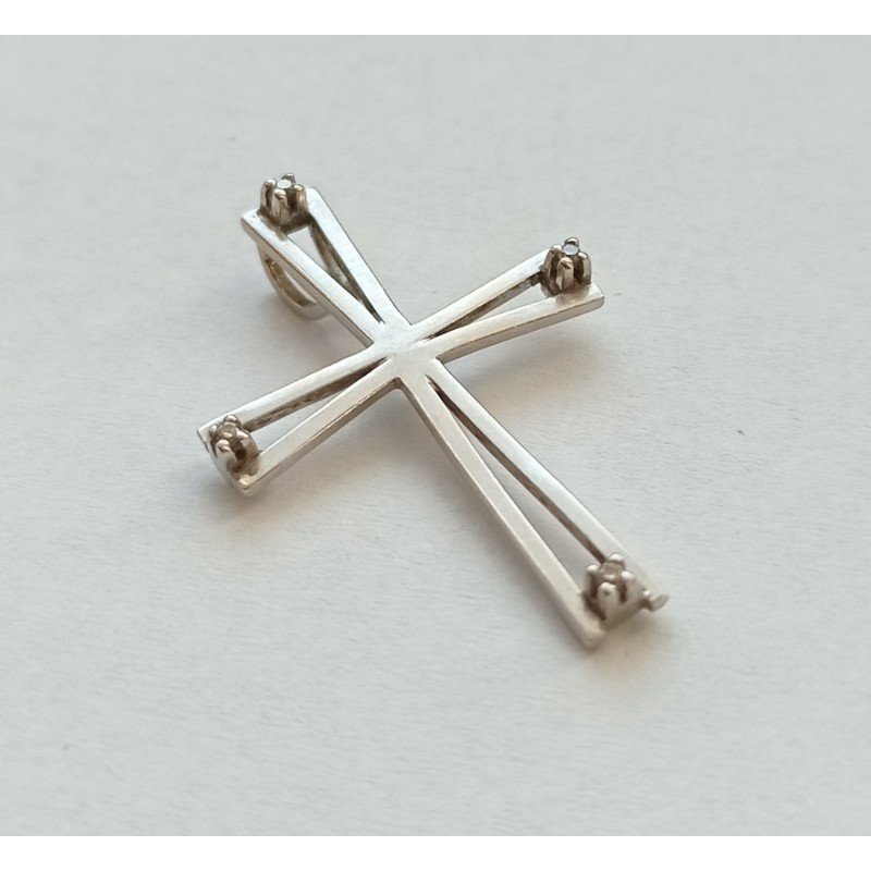 18k white gold cross with diamonds