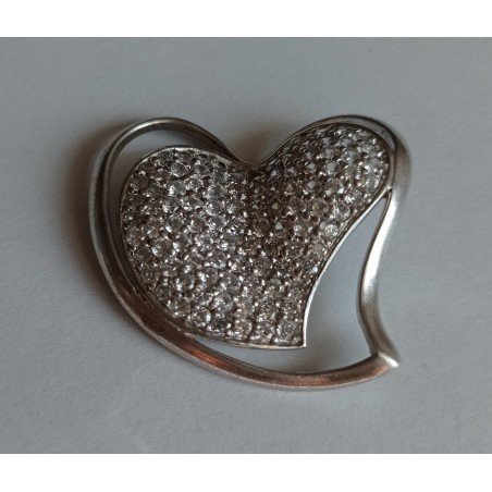 Silver pendant with crystals