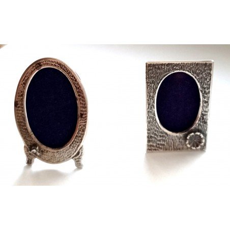 Set of 2 silver photo frames