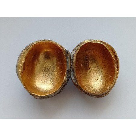 Snuff / pill box