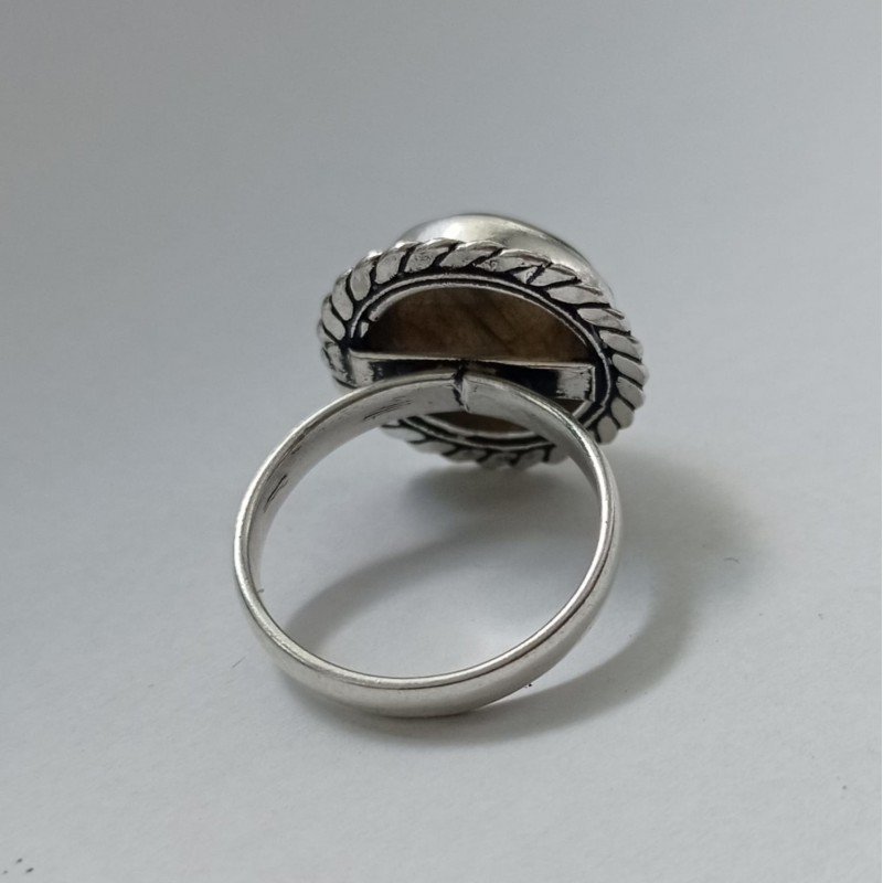 Silver ring with labradorite