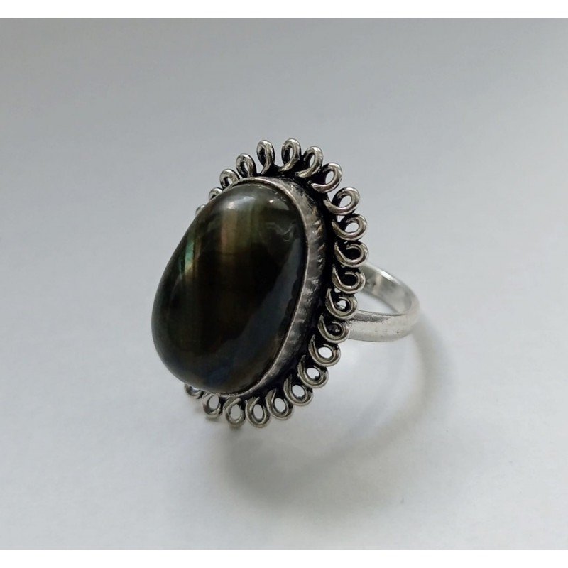 Silver ring with labradorite
