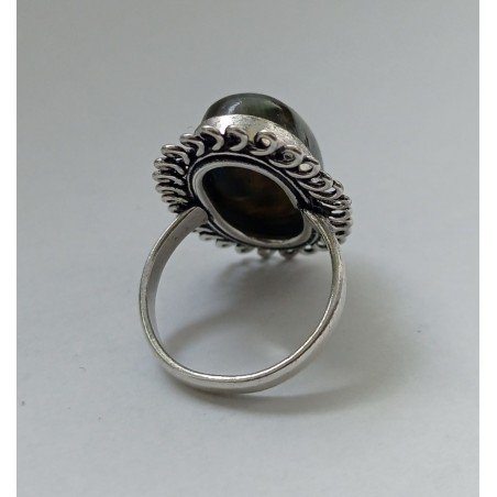 Silver ring with labradorite