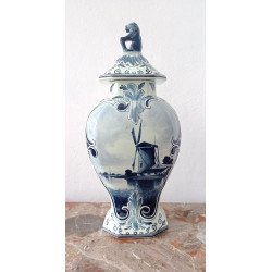 Lidded Delft ceramic vessel