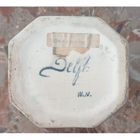 delft