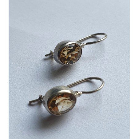 Silver earrings with citrine