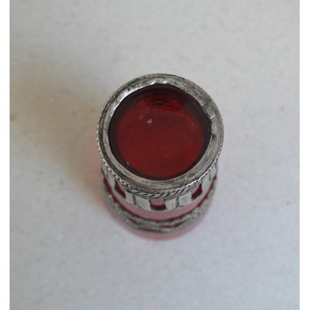 Vechi pahar  Ruby Red East Asian