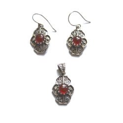 Silver filigree earrings and pendant set with carnelian