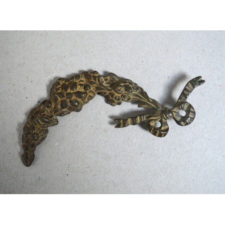 Antique bronze ornament