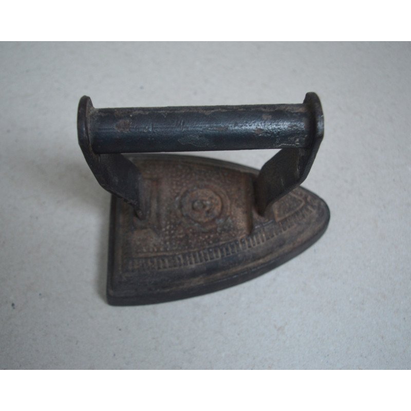 Antique cast iron flat iron