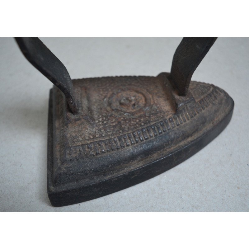 Antique cast iron flat iron