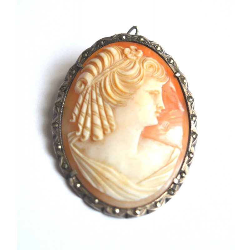Antique silver cameo brooch