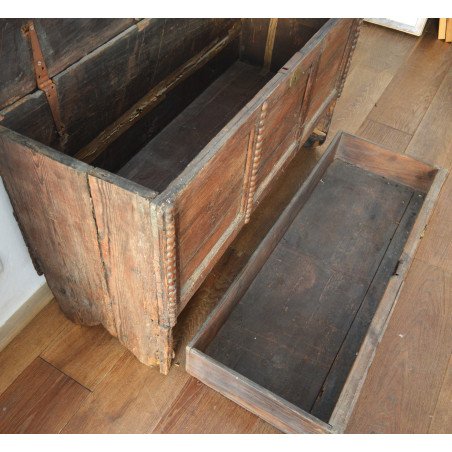 Pine chest with drawer, England, 1728