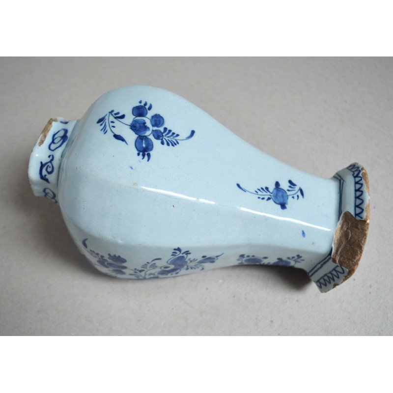 Delft vessel, 18th century