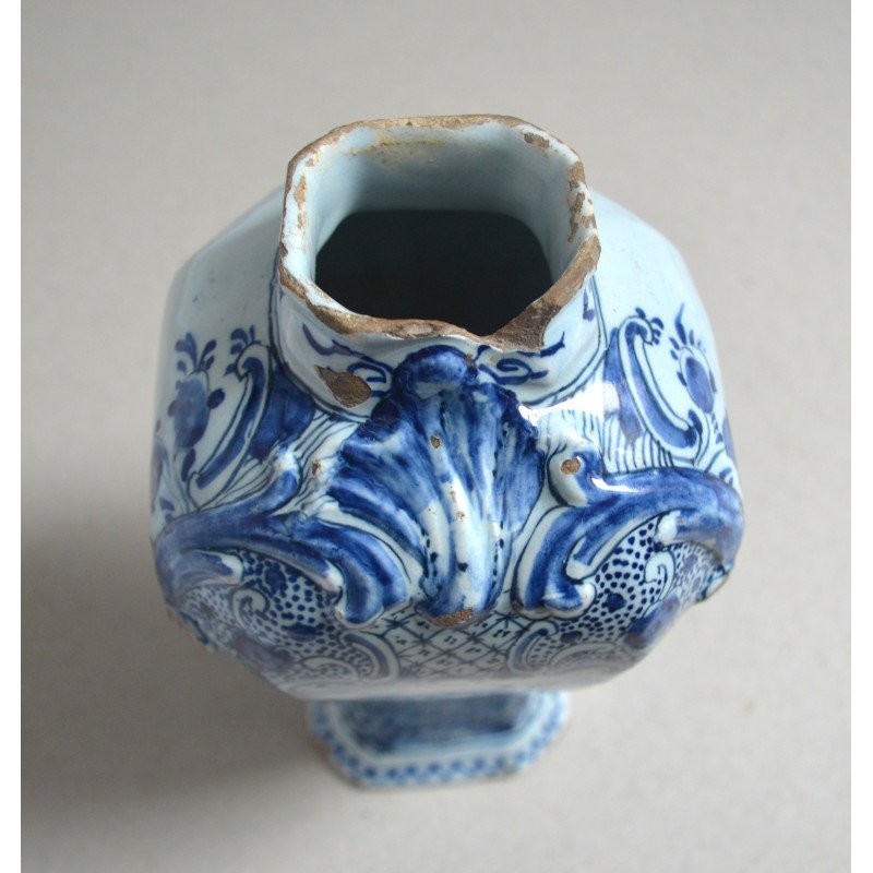 Delft vessel, 18th century