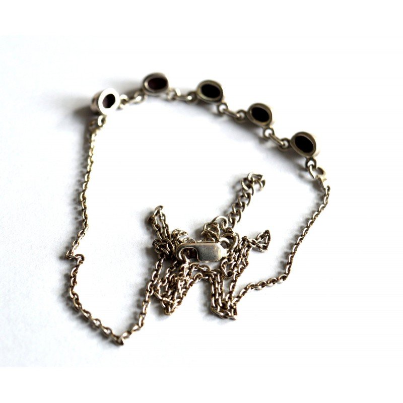 Silver necklace with ruby