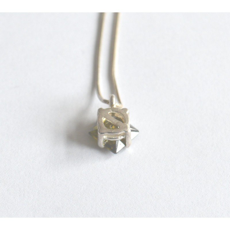 Silver chain and pendant with diopside