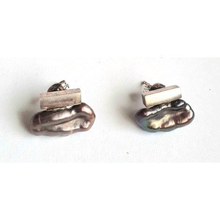 Earrings with black baroque pearls
