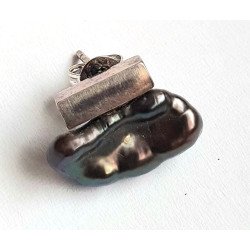 Cercei cu perle baroce negre