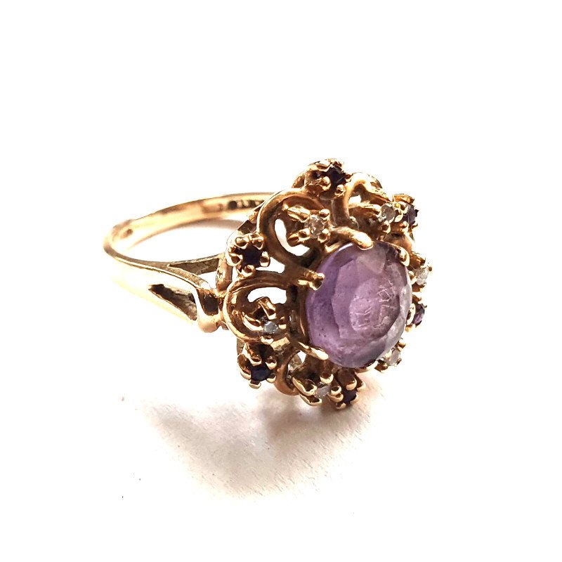 9k gold ring with amethyst, diamonds and sapphires
