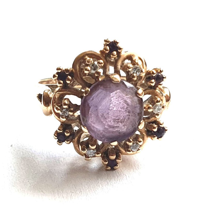 9k gold ring with amethyst, diamonds and sapphires