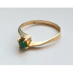 18k gold ring with emerald 2