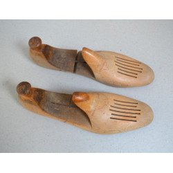 2 shoe lasts, 1920s-30s