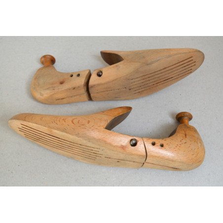 2 shoe lasts, 1920s-30s