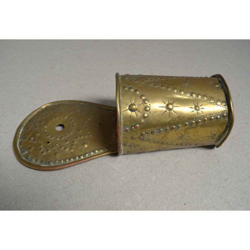 Brass wall bracket - hand-decorated - circa...