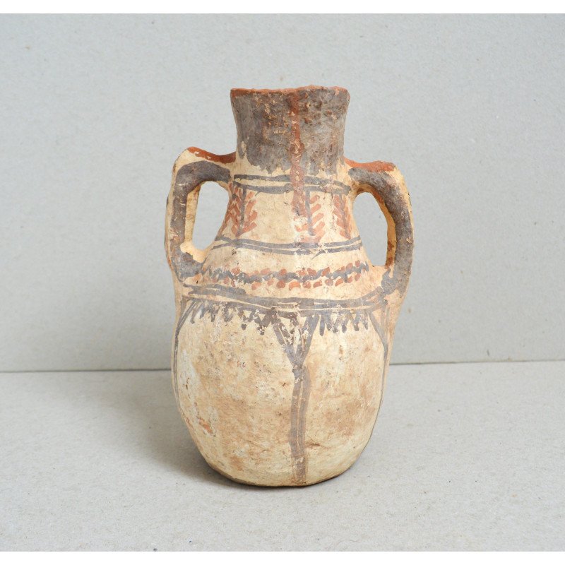 Berber terracotta vessel painted with geometric...