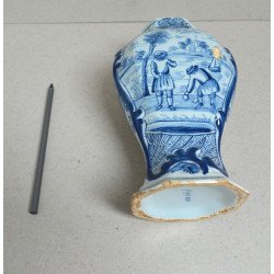 Vas Delft, secol XVIII – Lampetkan, marcat „LPKan” cca 1750-1780
