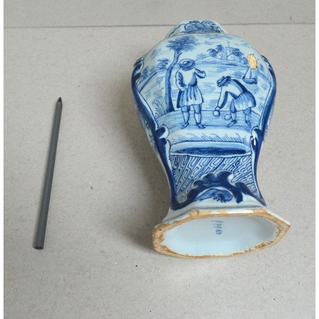 Delft vessel, 18th century - Lampetkan, marked "LPKan", circa 1750-1780