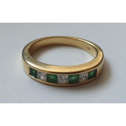 inel aur diamante smaralde