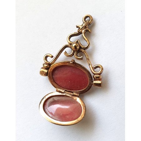 Antique gold locket pendant