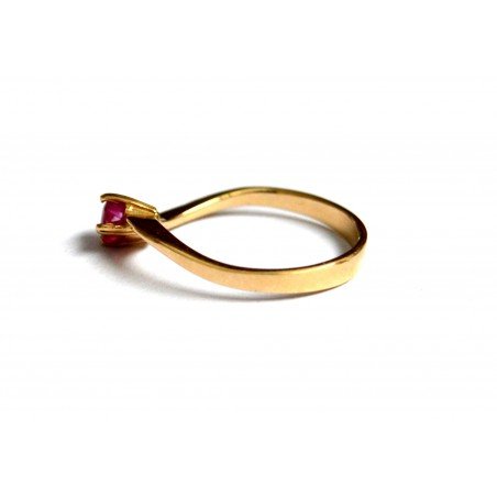 inel aur 14k cu rubin natural
