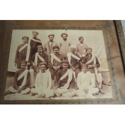 Fotografie veche grup de hindusi India cca 1880-1900