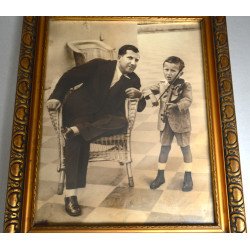 "Copil cantand la vioara" fotografie veche cca 1940-50