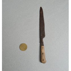 Cutit cu maner de os Serbia sec 17-18