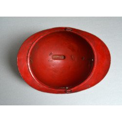 Cască Adrian din primul război mondial refolosită la pompieri