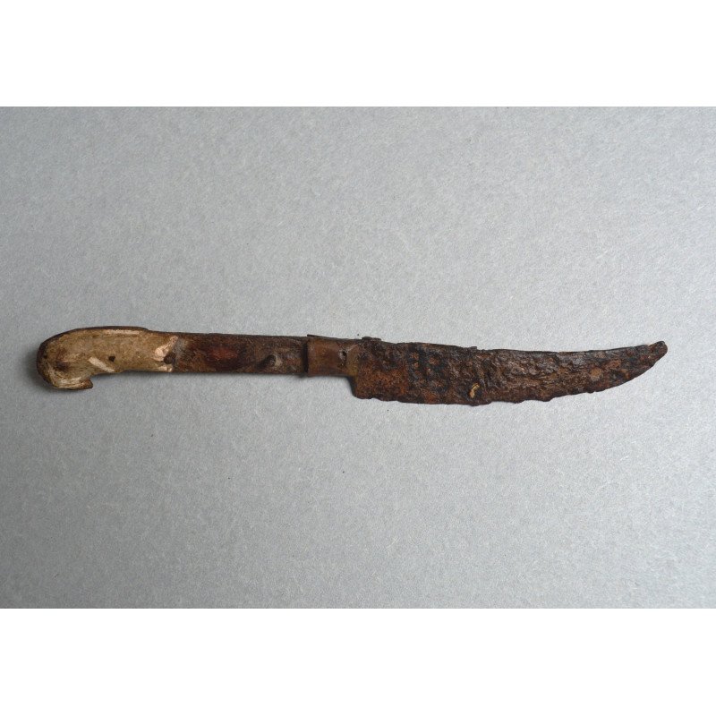 Cutit cu maner de os Serbia sec 17-18