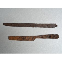 Doua cutite Serbia sec 17-18