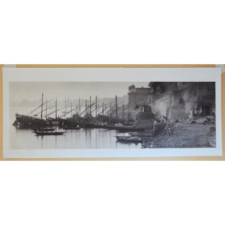 Fotografie originală panoramică „Burning Ghat”, Benares (Varanasi), India, 1977, semnată