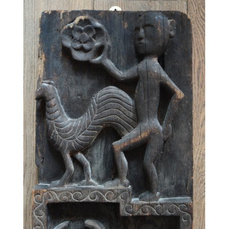Ușă de hambar sculptată, Africa de Vest (probabil Mali, tradiția Dogon), lemn sculptat manual, a doua jumătate a secolului XX.