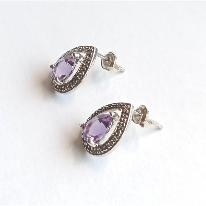 Silver earrings with diamond and amethyst