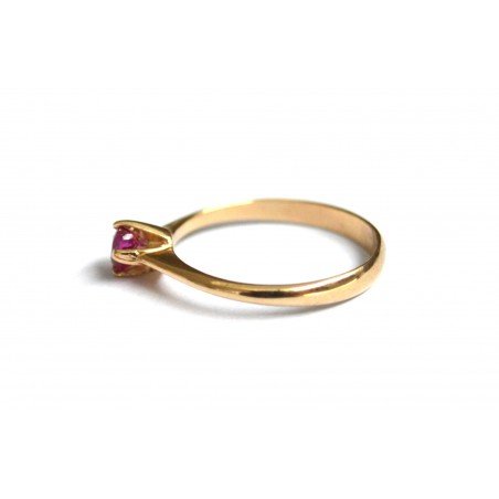 14k gold ring with ruby